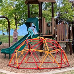 Children Dome Climber Playground Kids Swing Set Climbing Frame Backyard Gym Develop Confidence For Fun Indoor Outdoor Xh (Color: Red&Yellow)